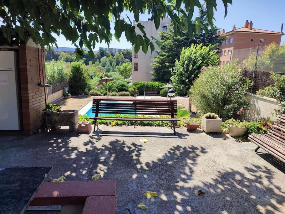 Duplex Con Piscina En Rubi Appartement Buitenkant foto